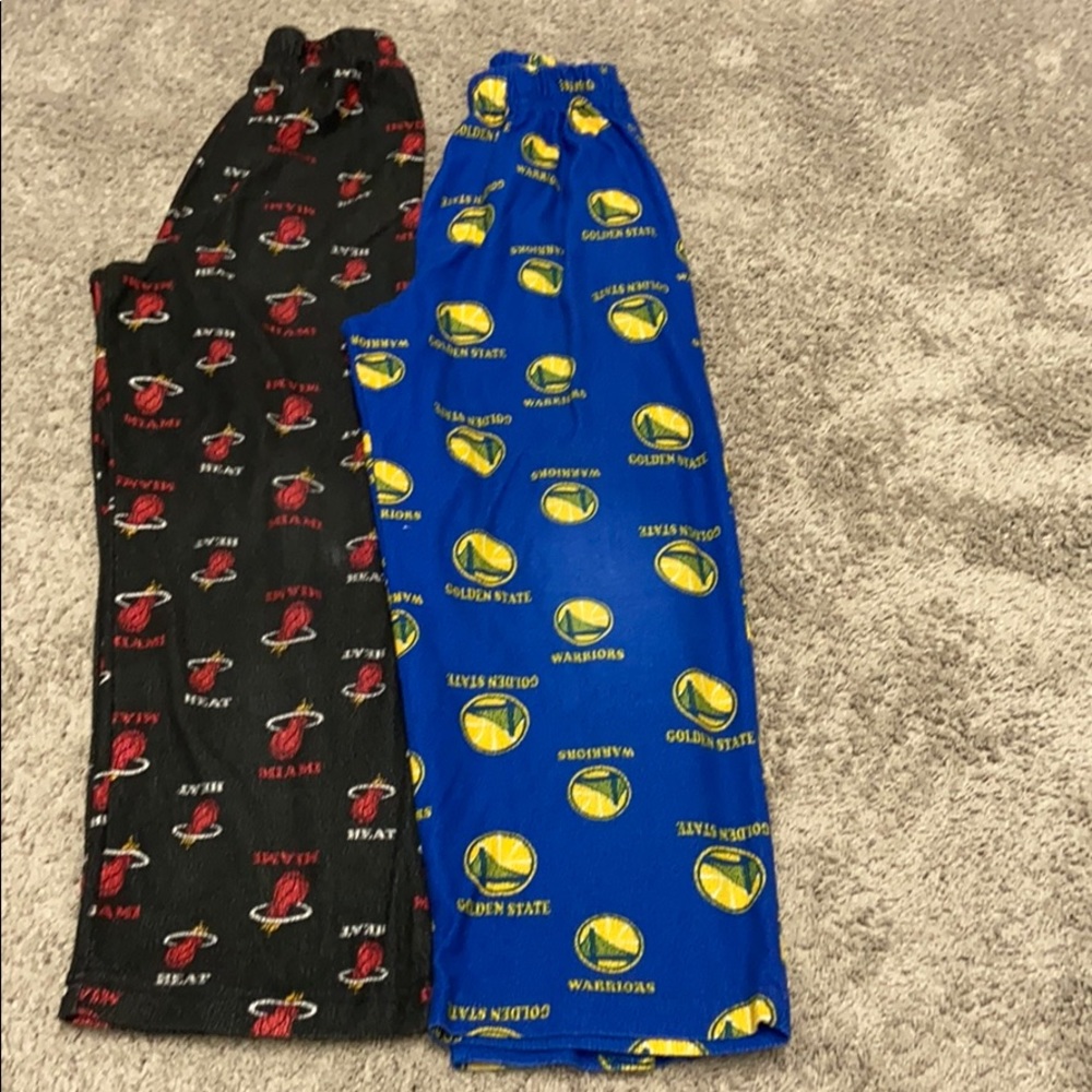2 pairs of boys NBA lounge pants. Sz 5-6